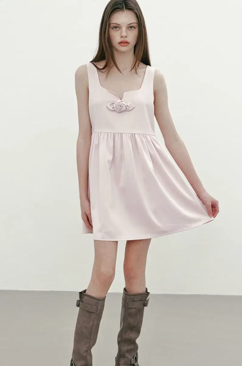 택있는 새상품] 더티스 LISIANTHIUS PINTUCK DRESS | 브랜드